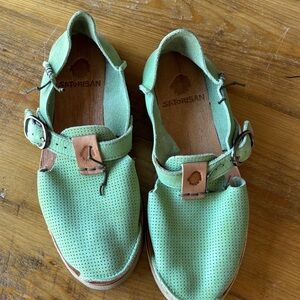 Satorisan Women's Green Perforated Loafers